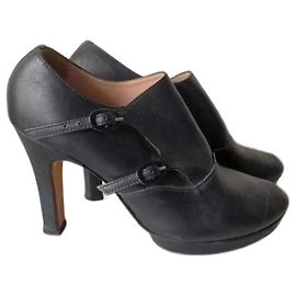 Repetto de tacón en cuero negro