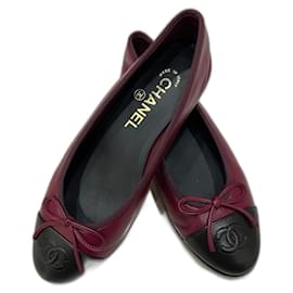Chanel Ballerine in pelle rosso scuro