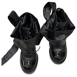 Stivaletti Chanel in pelle nera