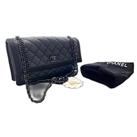 Borsa Chanel in pelle nera