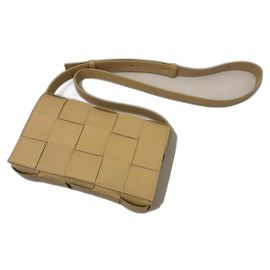 Borsa Bottega Veneta Cassette in pelle beige
