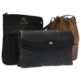 Conjunto de 3 bolsas FENDI GUCCI Burberry Zucchino Canvas PVC Esmalte Preto Castanho Auth ti2285