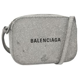 Borsa a tracolla BALENCIAGA Borsa per fotocamera in pelle argento 552372 Auth bs20585