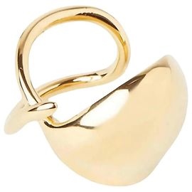 Anello scolpito Bottega Veneta in argento placcato oro