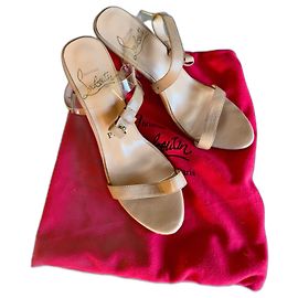 Sandali con tacco Christian Louboutin in pelle beige 39