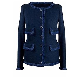 Chanel Iconica giacca in tweed nero di Keira Knightley
