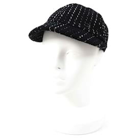 Chanel 23P Cappello in Tweed Nero Argento M