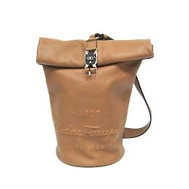 Bolso Sling Gancini de Salvatore Ferragamo