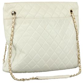 CHANEL Matelasse Chain Shoulder Bag Leather White Gold CC Auth bs20903