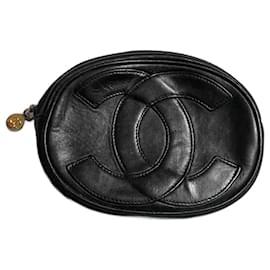 Clutch Chanel in pelle nera