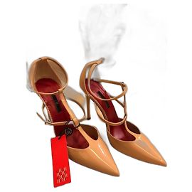 Décolleté Carolina Herrera in vernice beige