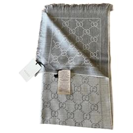 Sciarpa Gucci in lana jacquard con motivo GG grigia