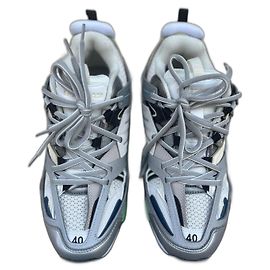 Sneakers Balenciaga Track in pelle grigia