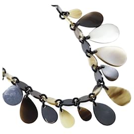 Collier en goutte d'Hermès en corne de buffle argent 925