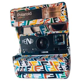 Fendi Polaroid OneStep Close-Up 600 x Sarah Coleman FF Vertigo Motif