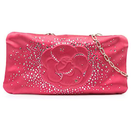 Chanel Clutch aus rosa Satin mit Diamant-Camellia und Kette
