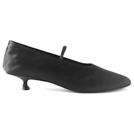 Bailarinas The Row de satén negro con tacón kitten