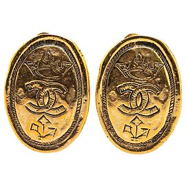 Orecchini a clip in oro placcato CC corona Chanel