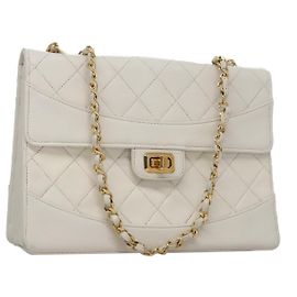 CHANEL Bolso de Hombro Matelassé de Cuero Blanco Oro CC Auth 107700