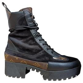Louis Vuitton 1A4XY5 Laureate Desertboot