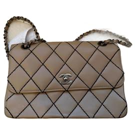 Borsa a mano Chanel Wild Stitch 2000 in pelle beige