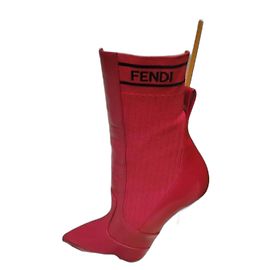 Botines Fendi Rococo en cuero rojo