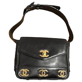 Chanel Gürteltasche aus schwarzem Lammleder mit Goldbeschlag