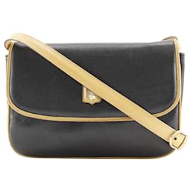Céline Borsa a Spalla Old di Celine in Pelle di Vitello Nera