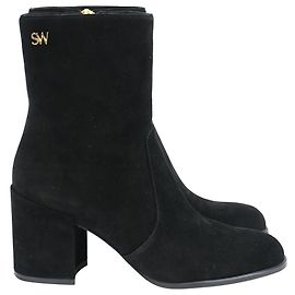 Botines de tacón bloque Quinn de Stuart Weitzman en ante negro