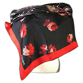 Prada Seidenschal mit abstraktem Muster 90cm