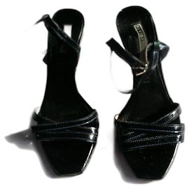 Vic Matié Pumps Navy Blue Patent Leather 9cm Heels