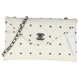 Clutch busta in pelle di agnello bianco Chanel con logo CC e catena