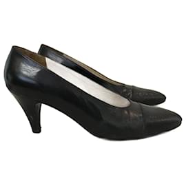 Tacchi CHANEL T.EU 37.5 Pelle