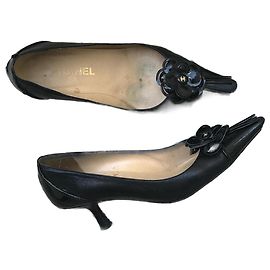 Tacchi CHANEL T.EU 37.5 Pelle