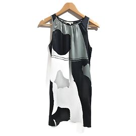 Kleid CALVIN KLEIN T.International XS Seide