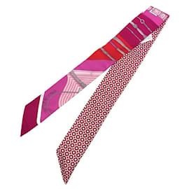 Foulard Twilly Hermès in fucsia