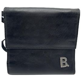 Schultergeldbörse aus schwarzem Leder von Balenciaga