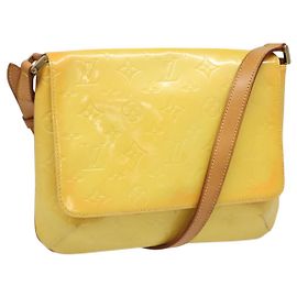 LOUIS VUITTON Bolsa Thompson Street Monogram Vernis Amarilla M91071 LV Auth yk17007