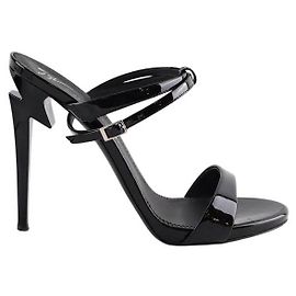 Giuseppe Zanotti Tacchi in pelle verniciata nera