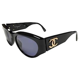 Occhiali da sole neri con logo CC dorato Chanel 04152