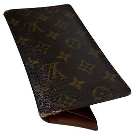 Louis Vuitton Reisepasshülle aus braunem Leder