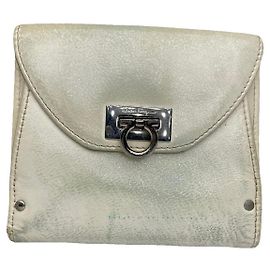Bolso pequeño de cuero patentado blanco Salvatore Ferragamo