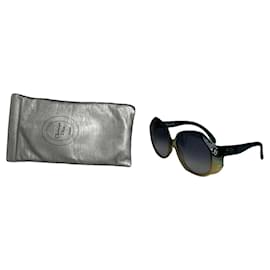 Gafas de sol de plástico azul Dior