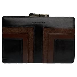 Portafoglio in pelle nera Givenchy GV3