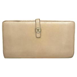 Chanel Timeless/Classique Beiger Leder Geldbörse