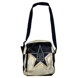 Borsa a mano Chanel Trendy CC Vanity in poliestere blu navy