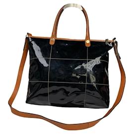 Borsa a mano in pelle verniciata nera Wanda di Salvatore Ferragamo