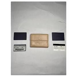 Borsa piccola in pelle beige di Prada