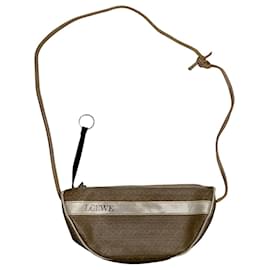 Loewe Gate braune Lederhandtasche
