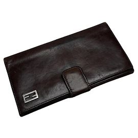 Bolso de cuero patentado marrón Fendi